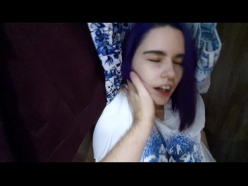 ❤️ Знайшоў сваю сястру ў шафе і дапамог ёй скончыць ❤️❌ Чербанне у нас ❌❤